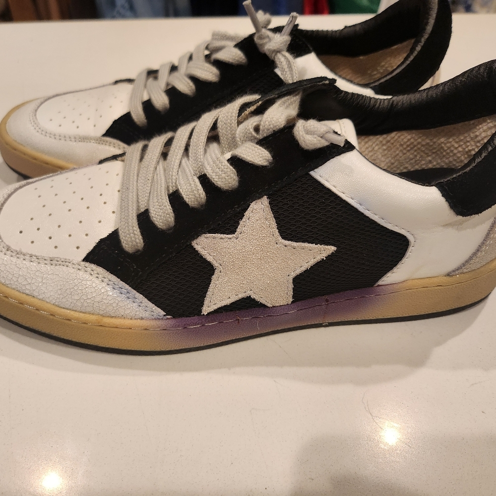 Nwot Vintage Havana sneakers